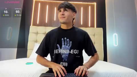 zack23__ online show from June 2026 03:05:02 AM