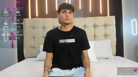 zack23__ online show from June 2026 03:09:02 AM