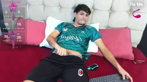 zack23__ online show from July 2026 04:19:01 AM