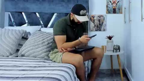 Snapshot of zack_froone chatting on July 2026 01:03:02 PM Richard online show from July 2026 01:03:02 PM