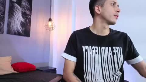 Snapshot of zack_isback chatting on May 2026 07:53:02 PM zack_isback online show from May 2026 07:53:02 PM