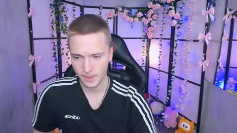 Snapshot of zackhandsome chatting on March 2025 12:17:01 PM Zack online show from March 2025 12:17:01 PM