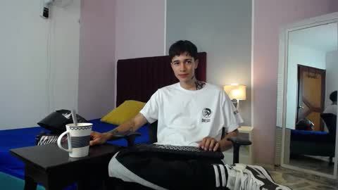 Snapshot of zacktk7 chatting on January 2025 04:30:02 AM zack online show from January 2025 04:30:02 AM