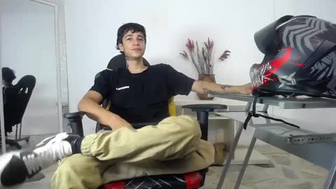 Snapshot of zacktk7 chatting on January 2025 07:14:02 PM zack online show from January 2025 07:14:02 PM