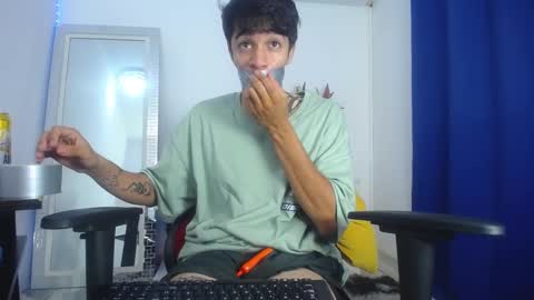 Snapshot of zacktk7 chatting on February 2025 12:28:01 AM zack online show from February 2025 12:28:01 AM