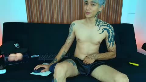 Snapshot of zacktk7 chatting on February 2025 11:33:02 PM zack online show from February 2025 11:33:02 PM