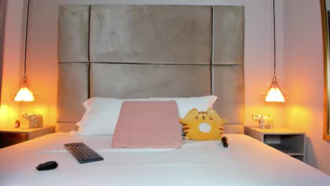 Snapshot of zafiro11_ chatting on February 2026 12:20:01 PM Zafiro online show from February 2026 12:20:01 PM