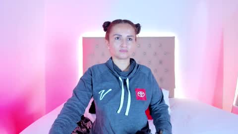 Snapshot of zafiro__brown chatting on October 2025 11:40:01 AM Zafiro Brown online show from October 2025 11:40:01 AM