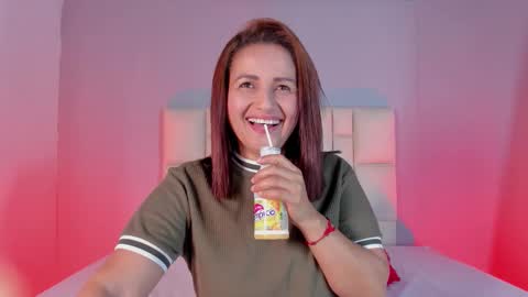 Snapshot of zafiro__brown chatting on January 2026 11:59:01 AM Zafiro Brown online show from January 2026 11:59:01 AM