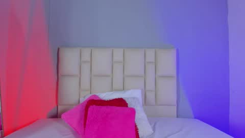 Snapshot of zafiro__brown chatting on February 2026 12:08:01 PM Zafiro Brown online show from February 2026 12:08:01 PM