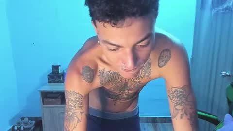 Snapshot of zafirocum chatting on December 2025 11:52:02 AM BiG Zafiro online show from December 2025 11:52:02 AM