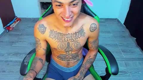 BiG Zafiro online show from March 2026 10:53:01 AM