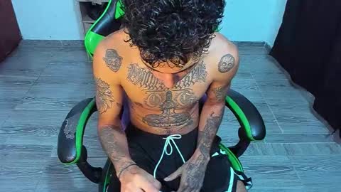 BiG Zafiro online show from March 2026 12:52:01 PM