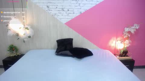 Zahira  online show from November 2025 05:17:02 PM