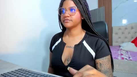 zahra_rose online show from December 2025 07:54:02 PM