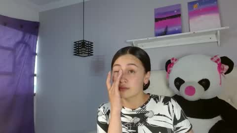 Snapshot of zaida_1 chatting on November 2025 01:45:01 PM Zaida online show from November 2025 01:45:01 PM