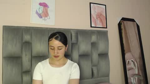 Snapshot of zaida_1 chatting on May 2026 06:13:02 PM Zaida online show from May 2026 06:13:02 PM