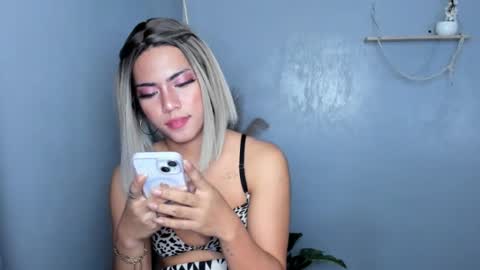 Snapshot of zairaaaaa chatting on June 2026 06:17:02 PM Zai online show from June 2026 06:17:02 PM