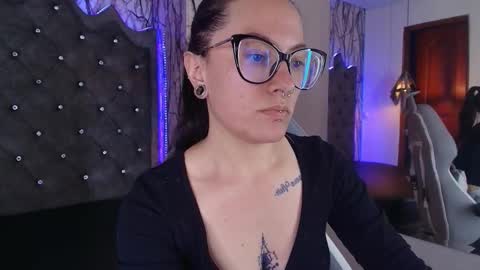   online show from November 2025 08:30:01 PM