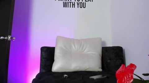 zamira_taylor online show from February 2025 01:59:02 AM