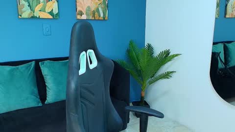 zamira_taylor online show from September 2025 04:25:01 AM