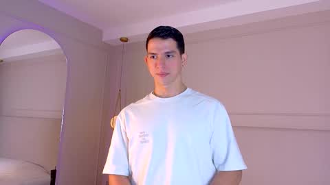 Snapshot of zanedawson chatting on October 2025 04:31:01 AM Zane Dawson online show from October 2025 04:31:01 AM