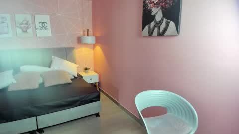 Zara Sweet  online show from November 2025 01:33:02 PM