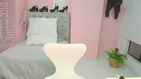 Zarah  online show from February 2025 03:52:02 AM