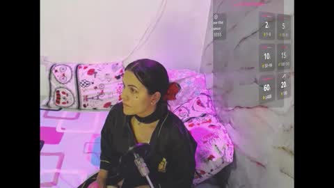 Snapshot of zaraluxx chatting on January 2026 12:25:01 AM zaraluxx online show from January 2026 12:25:01 AM