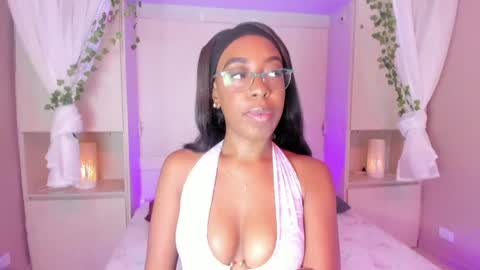 SARA  online show from April 2026 08:03:02 PM