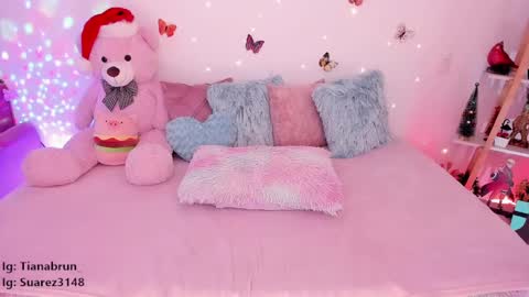 Snapshot of zaratorres_ chatting on December 2024 02:11:02 PM Zara online show from December 2024 02:11:02 PM