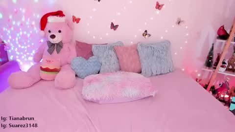 Snapshot of zaratorres_ chatting on December 2024 02:31:02 PM Zara online show from December 2024 02:31:02 PM