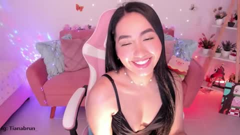 Snapshot of zaratorres_ chatting on September 2025 12:19:01 PM Zara online show from September 2025 12:19:01 PM