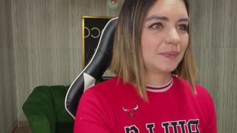 Snapshot of zarcasutra_t chatting on January 2026 12:32:02 PM Isabella online show from January 2026 12:32:02 PM