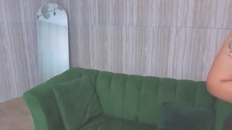 Snapshot of zarcasutra_t chatting on February 2026 12:30:01 PM Isabella online show from February 2026 12:30:01 PM