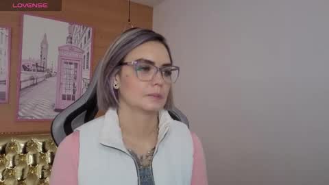 Isabella online show from March 2026 12:53:01 PM