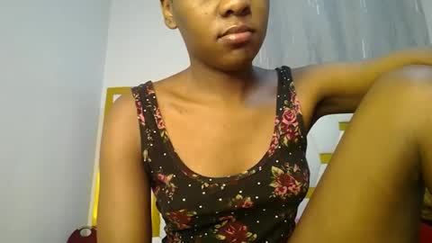 Snapshot of zariah011 chatting on June 2026 09:25:02 PM zariah online show from June 2026 09:25:02 PM
