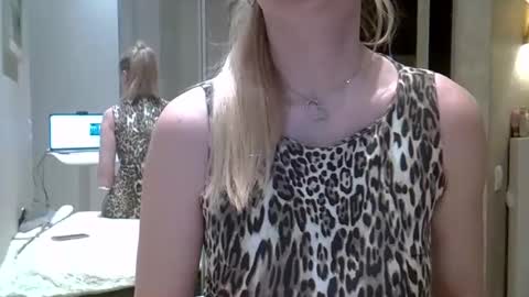 Zarina Swift online show from January 2025 04:30:02 AM