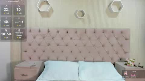 Zarina Waynne online show from June 2026 01:42:01 PM