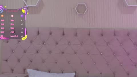 Zarina Waynne online show from July 2026 02:45:01 PM