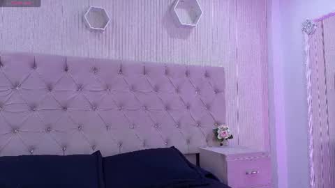 Zarina Waynne online show from August 2026 01:58:01 PM