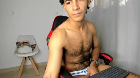 Snapshot of zayn_moreno chatting on January 2026 08:45:02 PM zayn 3 online show from January 2026 08:45:02 PM