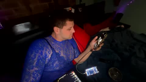 Snapshot of zbud1992 chatting on January 2025 12:35:02 AM zbud1992 online show from January 2025 12:35:02 AM