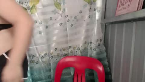 Snapshot of zeeel_x chatting on April 2026 04:39:01 AM Zeeel online show from April 2026 04:39:01 AM