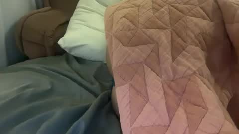 zellaxobella online show from October 2025 05:51:02 AM