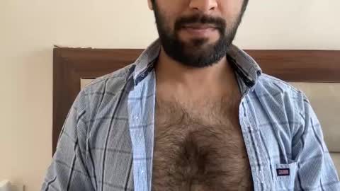 Mo online show from May 2026 04:42:02 AM