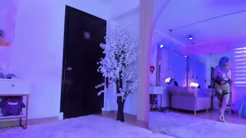    online show from March 2025 08:38:02 PM