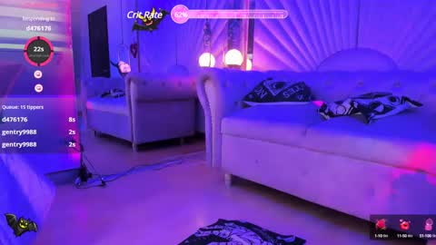    online show from March 2025 09:25:02 PM