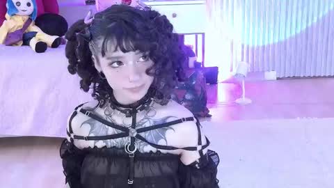    online show from November 2025 03:01:02 PM