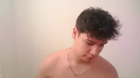 zeus_183 online show from June 2026 08:22:02 PM